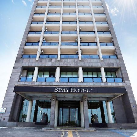 Sims Hotel Jeju Bagian luar foto
